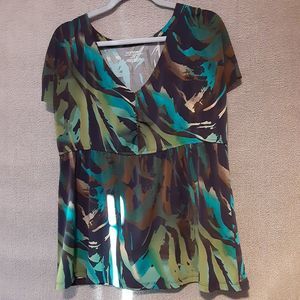 Lane Bryant Top Women's 14/16 Green Camouflage Empire Waisted Blouse 2582